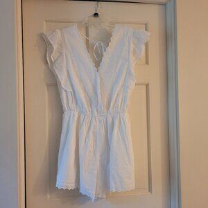 NWT American Eagle Eyelet Embroidered Lace White Romper, size Large TALL